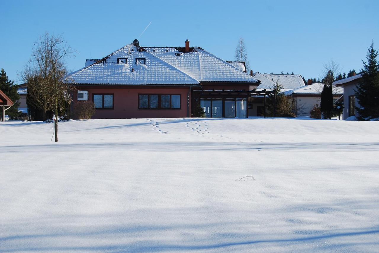 فيلا Obora 824 Nová Bystřice المظهر الخارجي الصورة